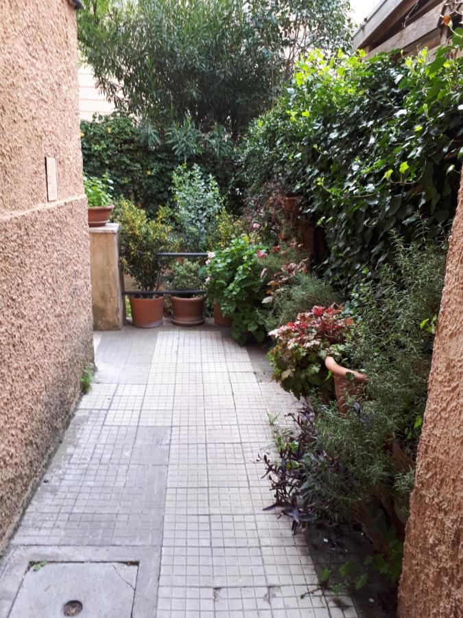 Tra Gianicolo E Trastevere Rom Exteriör bild