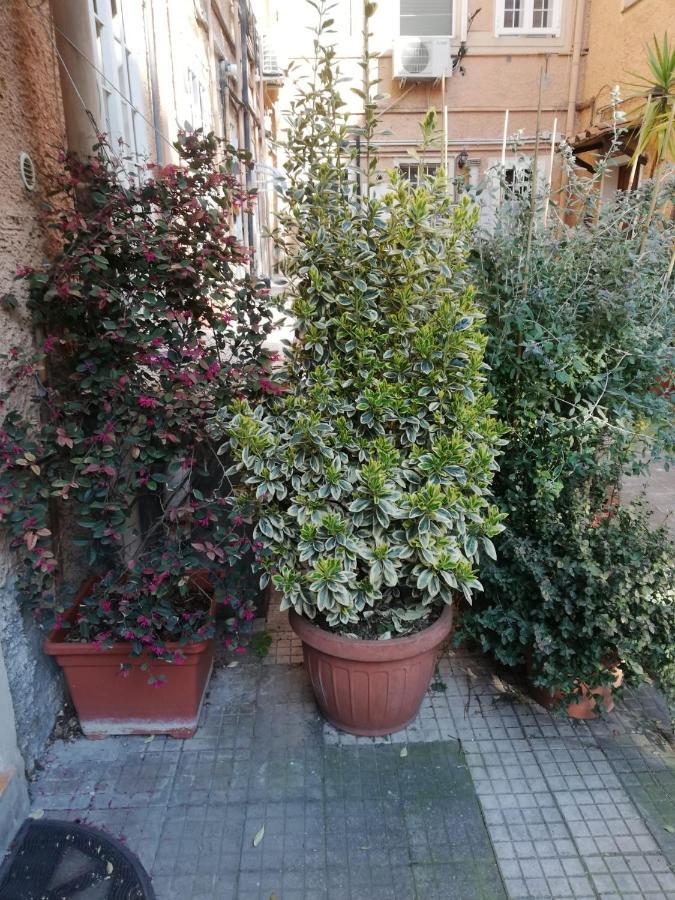 Tra Gianicolo E Trastevere Rom Exteriör bild