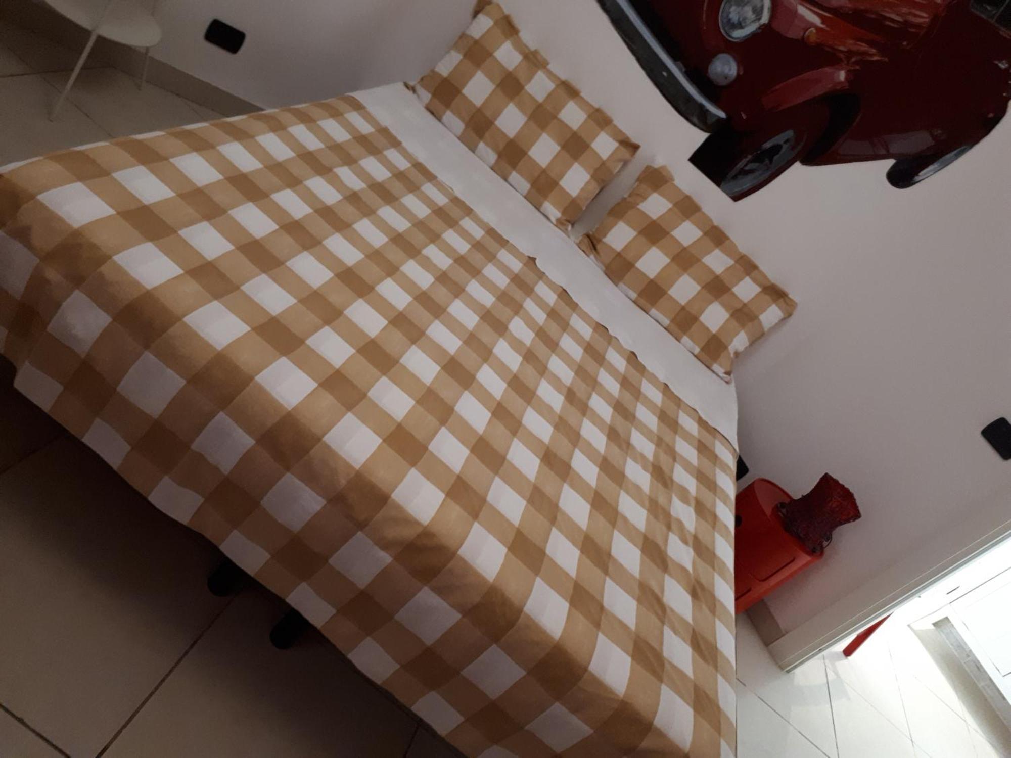 Tra Gianicolo E Trastevere Rom Exteriör bild