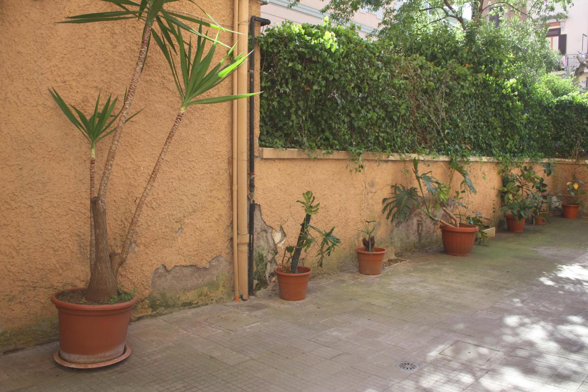 Tra Gianicolo E Trastevere Rom Exteriör bild